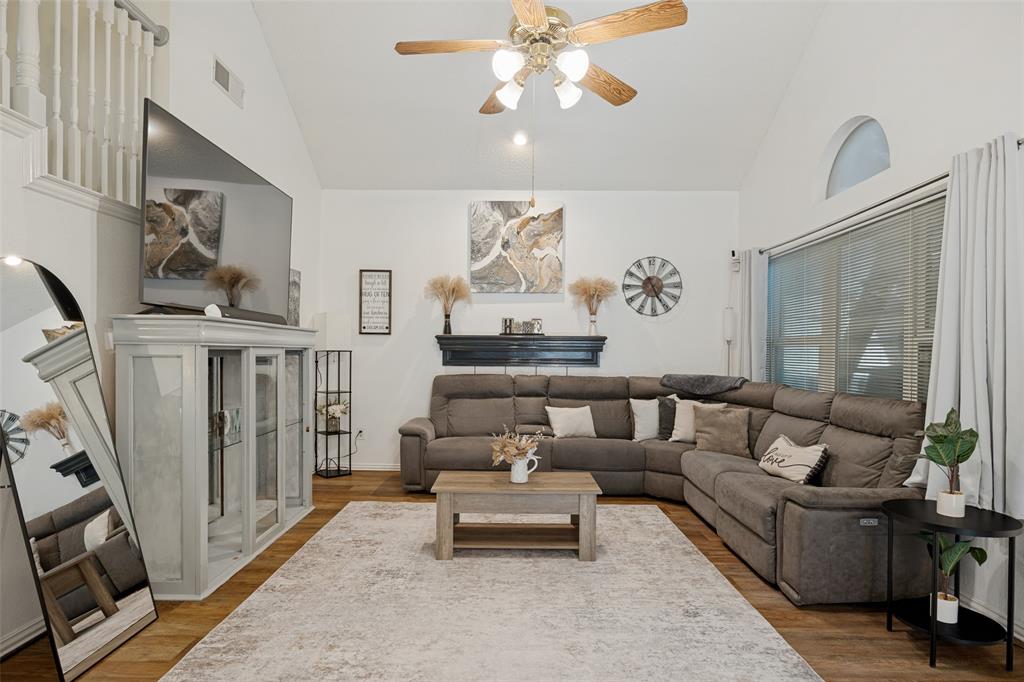 1517 Oak Tree Road Allen, TX 75002 - Photo 4 of 25