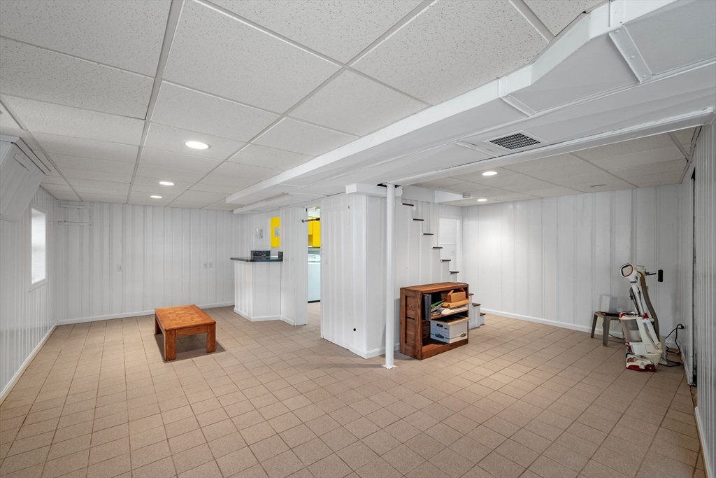 24 Muriel Road Swampscott, MA 01907 - Photo 25 of 31