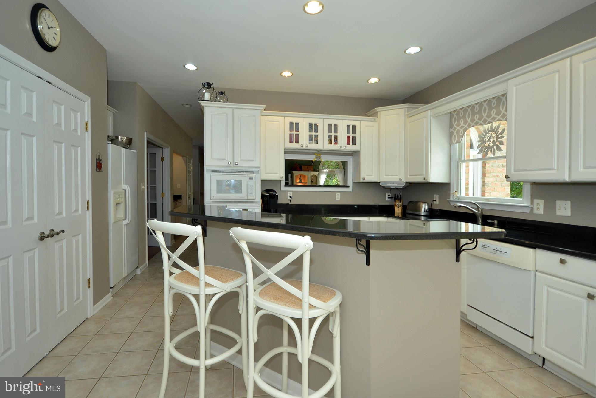 12103 Glenbauer Road Kingsville, MD 21087 - Photo 14 of 30 Kitchen