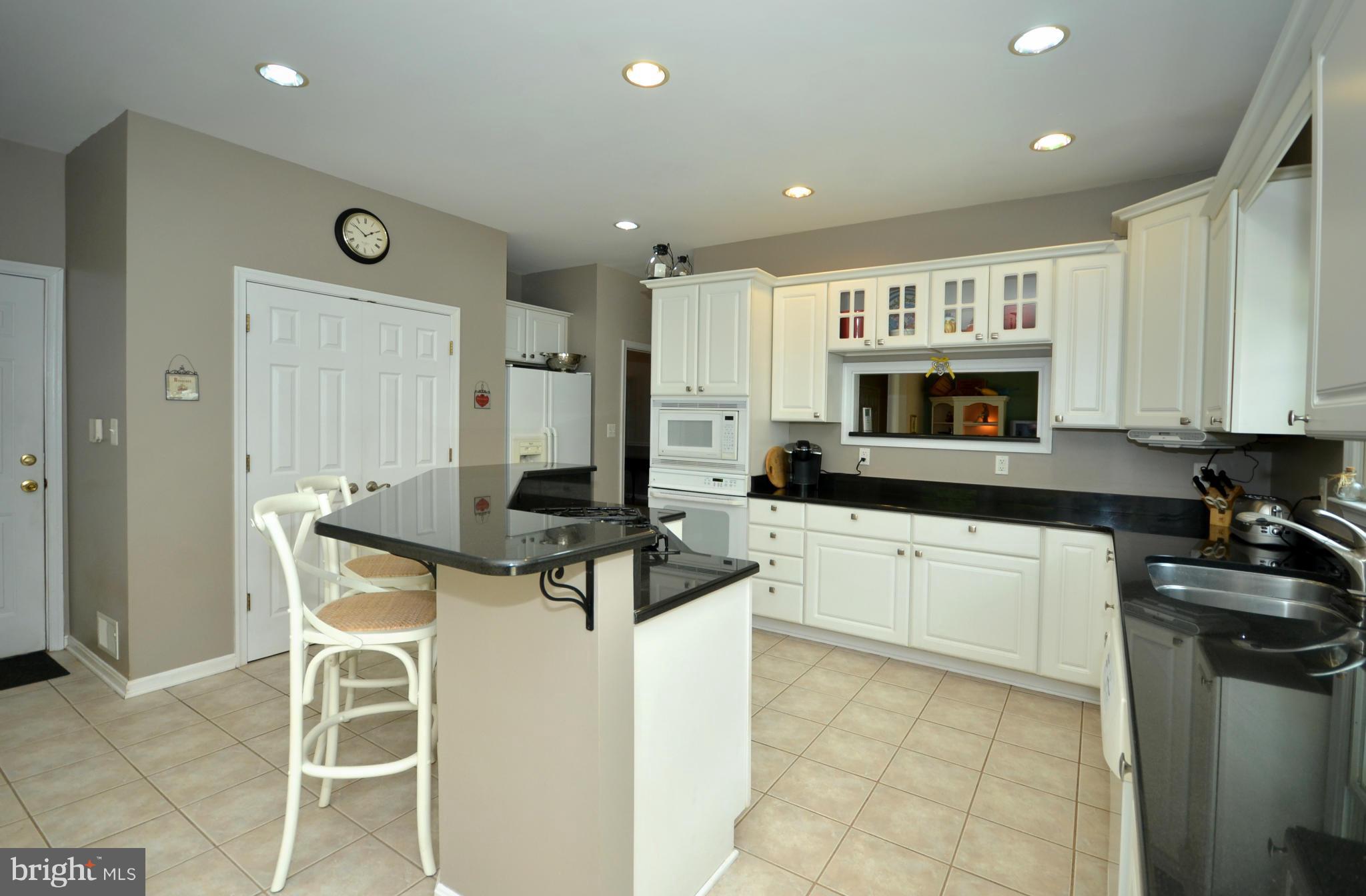 12103 Glenbauer Road Kingsville, MD 21087 - Photo 15 of 30 Kitchen