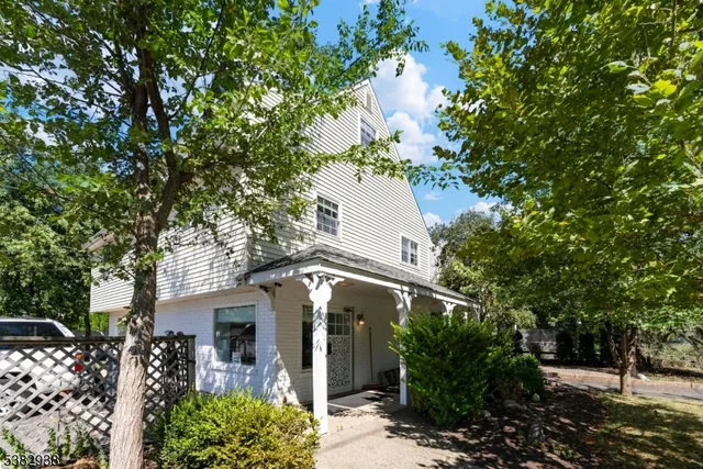 $849,888 | 243 Main Street, New Milford, NJ 07646