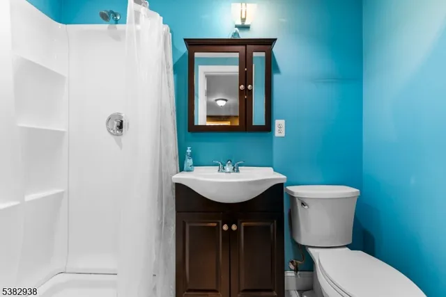 $849,888 | 243 Main Street, New Milford, NJ 07646