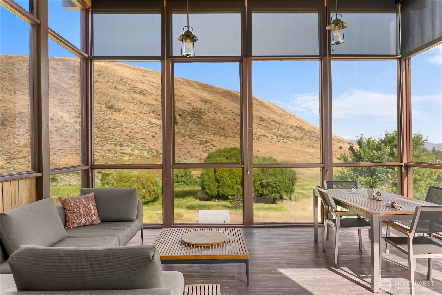 494 Rendezvous Road Winthrop, WA 98862 - Photo 12 of 40
