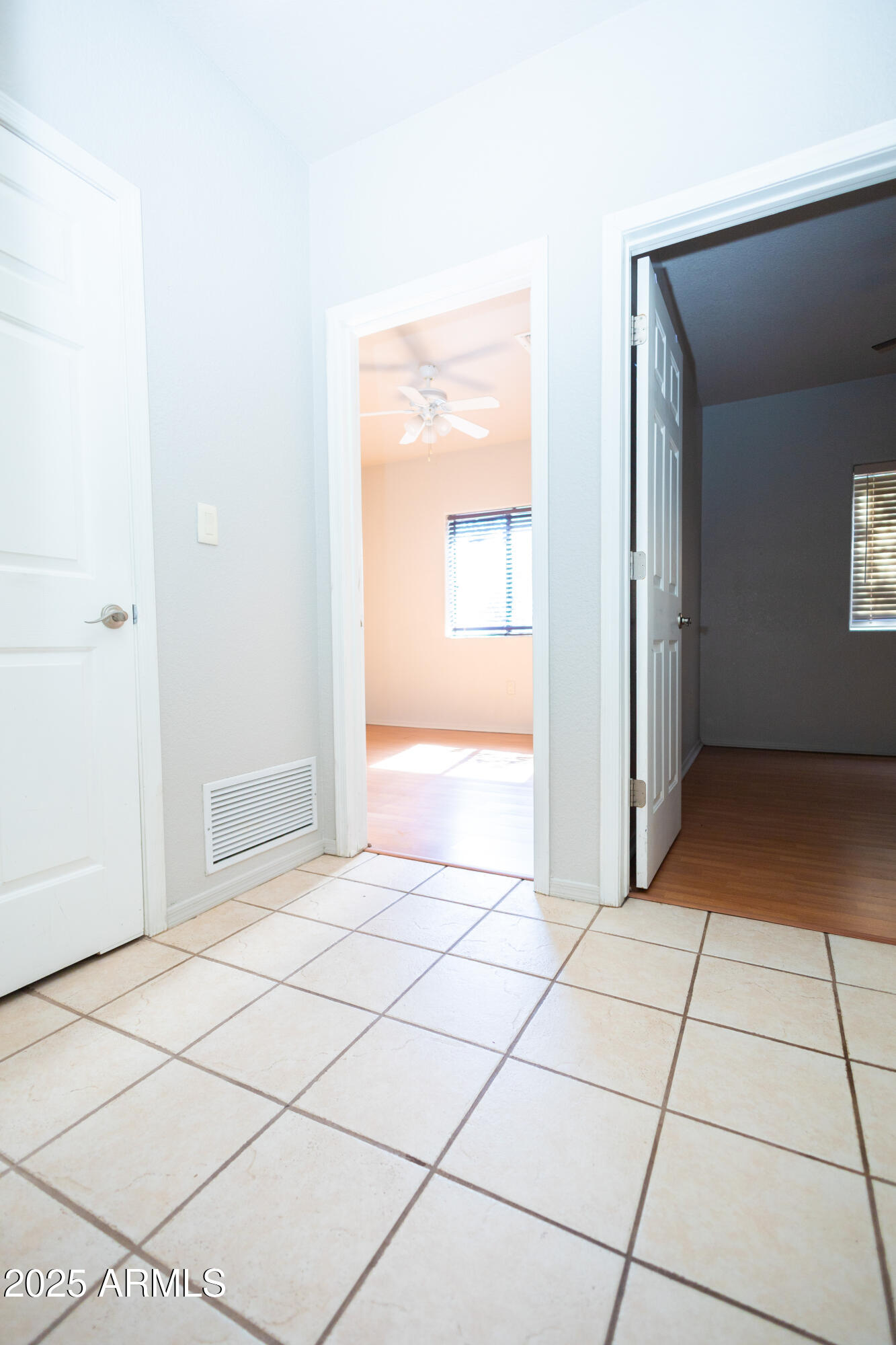 434 North Christine Avenue Douglas, AZ 85607 - Photo 23 of 39 a view of an empty room and window