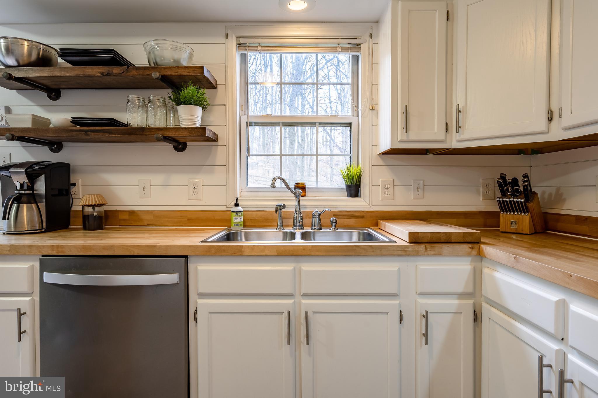 102 Leary Road Honey Brook, PA 19344 - Photo 10 of 40 Kitchen