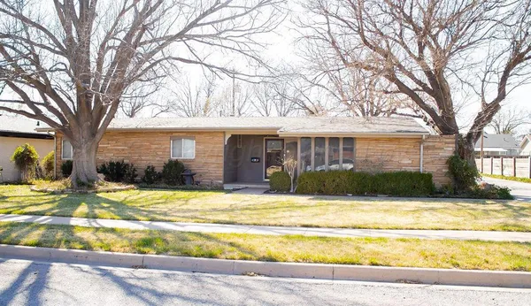 $310,000 | 2229 North Charles Street, Pampa, TX 79065