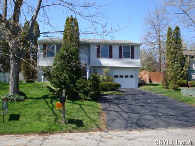 3654 Chainmaker Path Clay, NY 13027 - Photo 1 of 1 Exterior Front