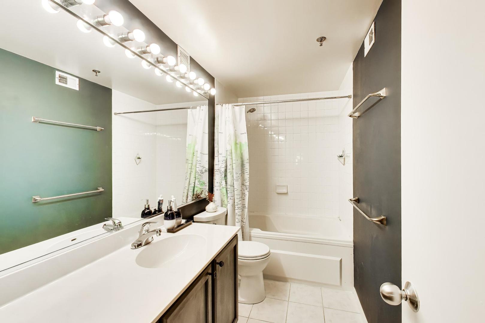 1250 West Van Buren Street, Unit 1A Chicago, IL 60607 - Photo 17 of 29