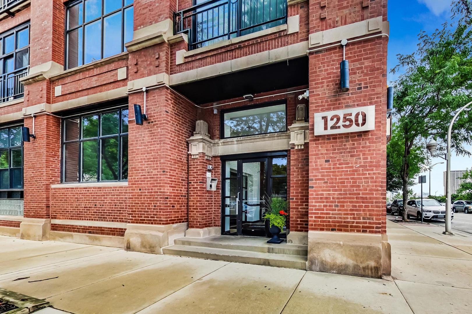 1250 West Van Buren Street, Unit 1A Chicago, IL 60607 - Photo 26 of 29
