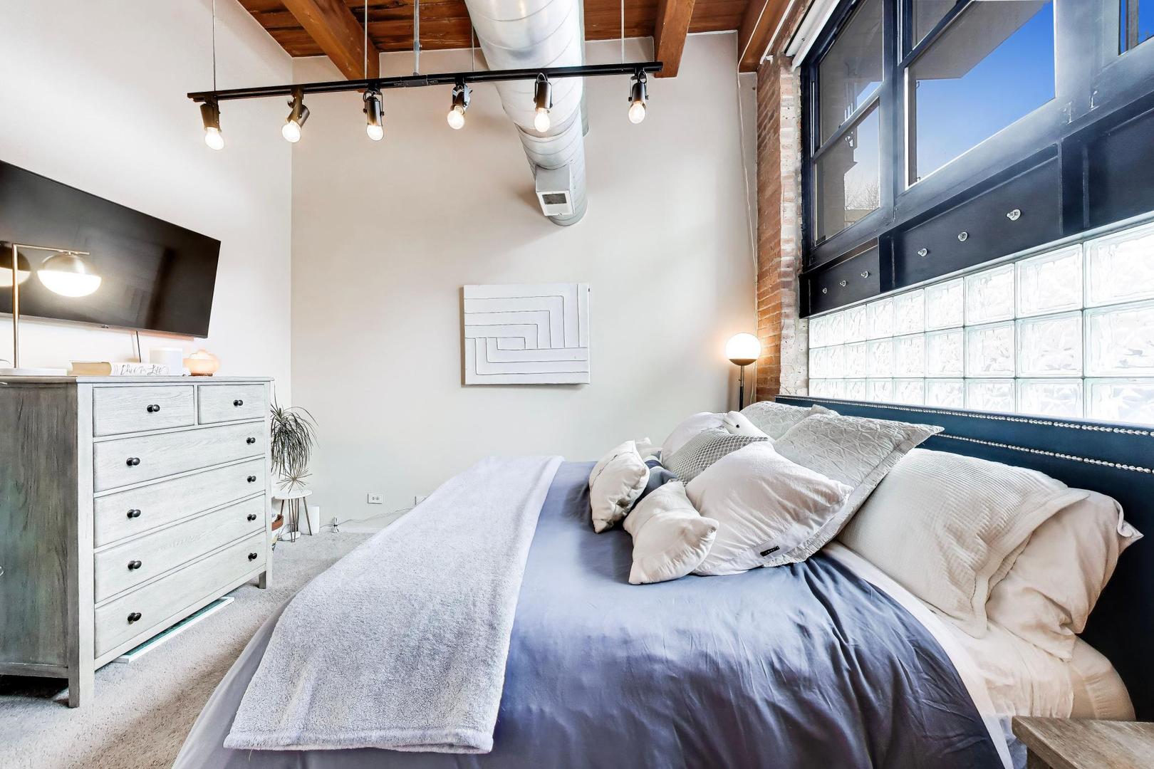 1250 West Van Buren Street, Unit 1A Chicago, IL 60607 - Photo 10 of 29