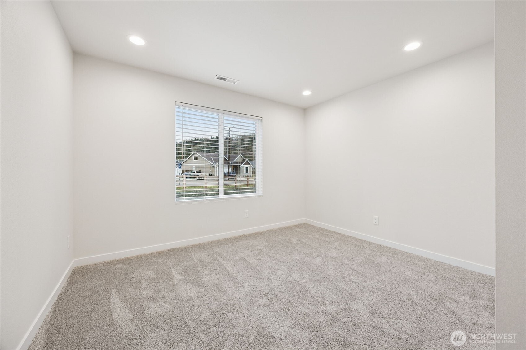 401 Pershing Avenue Carbonado, WA 98323 - Photo 13 of 38