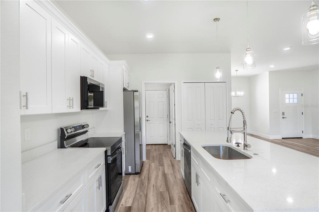 3908 Southwest 171st Lane Road Ocala, FL 34473 - Photo 8 of 50