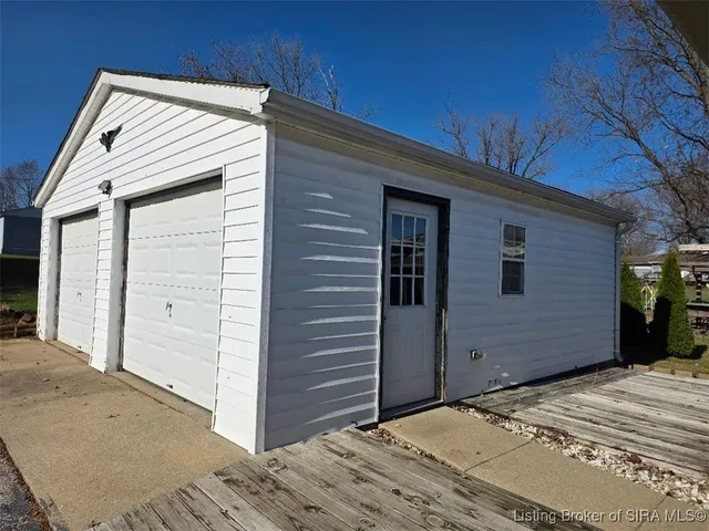 $1,500 | 604 North Shelby Street, Salem, IN 47167