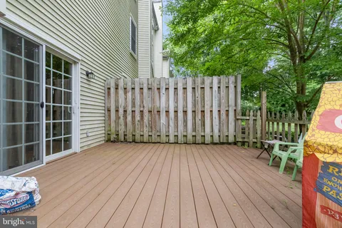 $280,000 | 513 Stonebridge Boulevard, New Castle, DE 19720