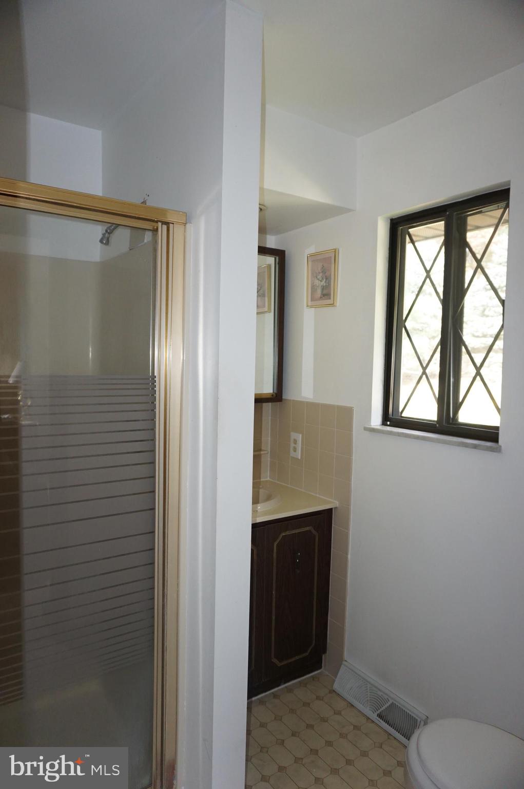 1605 County Line Road York Springs, PA 17372 - Photo 14 of 31 Gallery Image 14