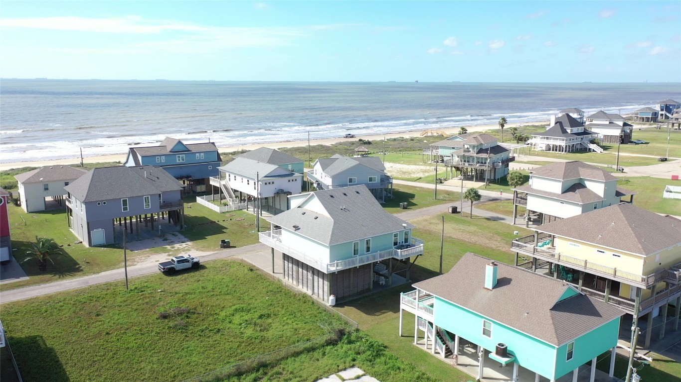 2573 Whitecap Crystal Beach, TX 77650 - Photo 2 of 49