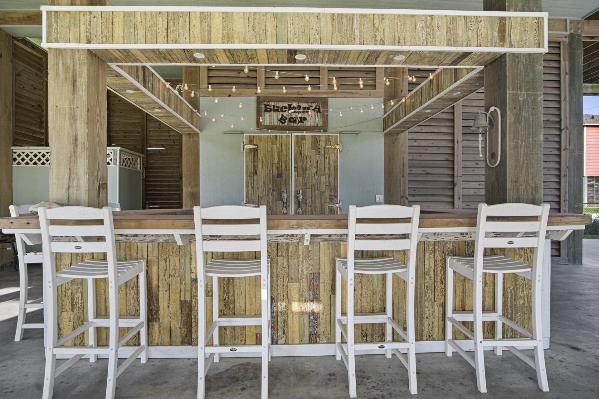 2573 Whitecap Crystal Beach, TX 77650 - Photo 7 of 50 a view of a large building