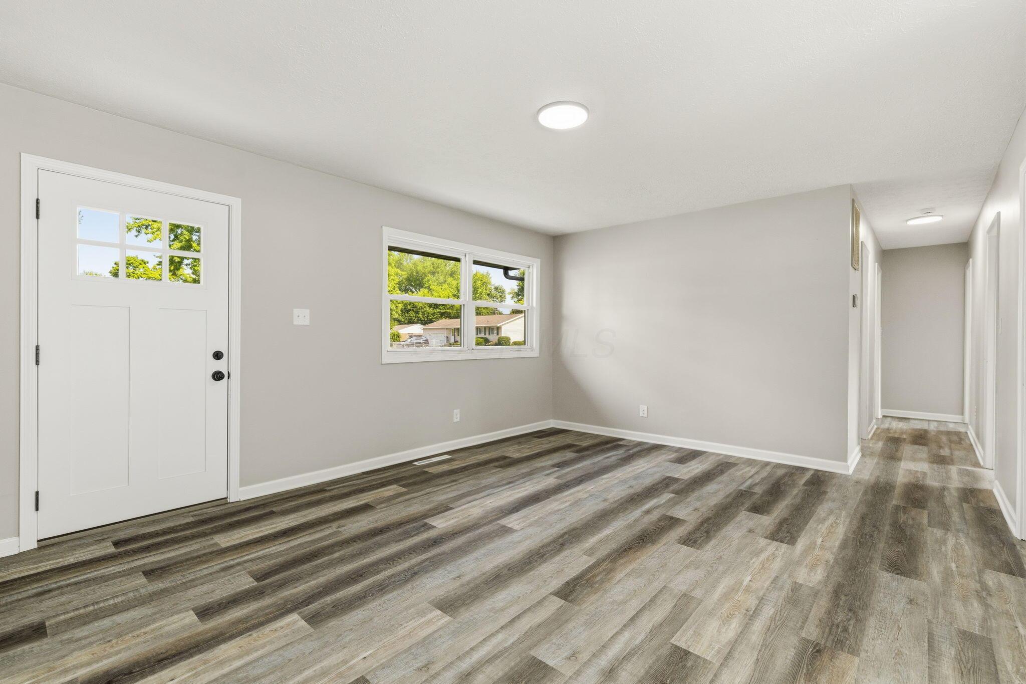 3512 Tremaine Road Columbus, OH 43232 - Photo 5 of 20 2026-7-16 3512 Tremaine Rd 012