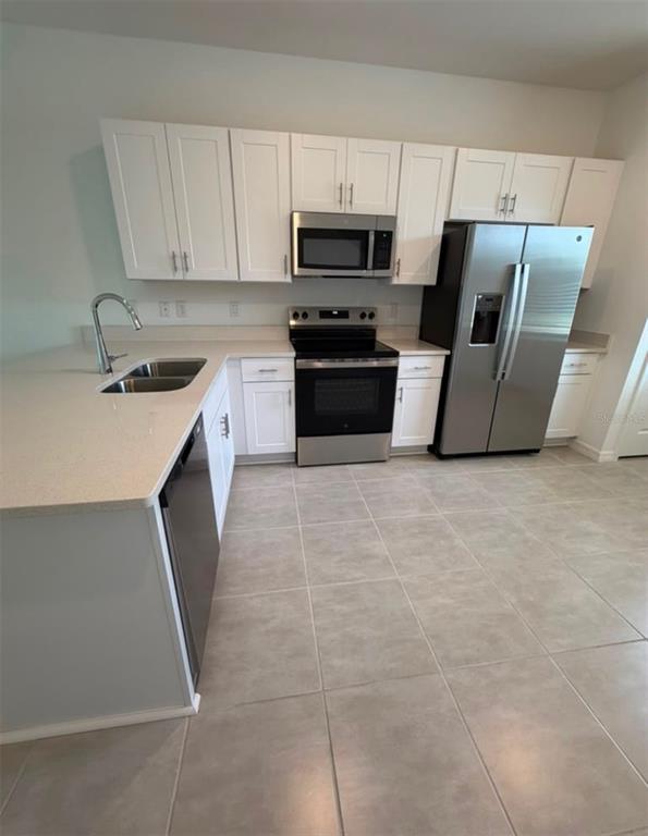 2864 Skyline Loop Kissimmee, FL 34758 - Photo 8 of 12