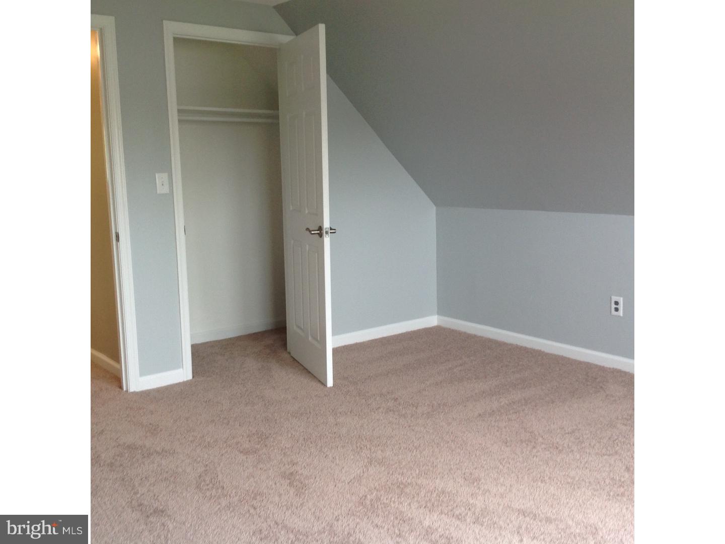 2 Hearth Road Levittown, PA 19056 - Photo 17 of 24 Gallery Image 17