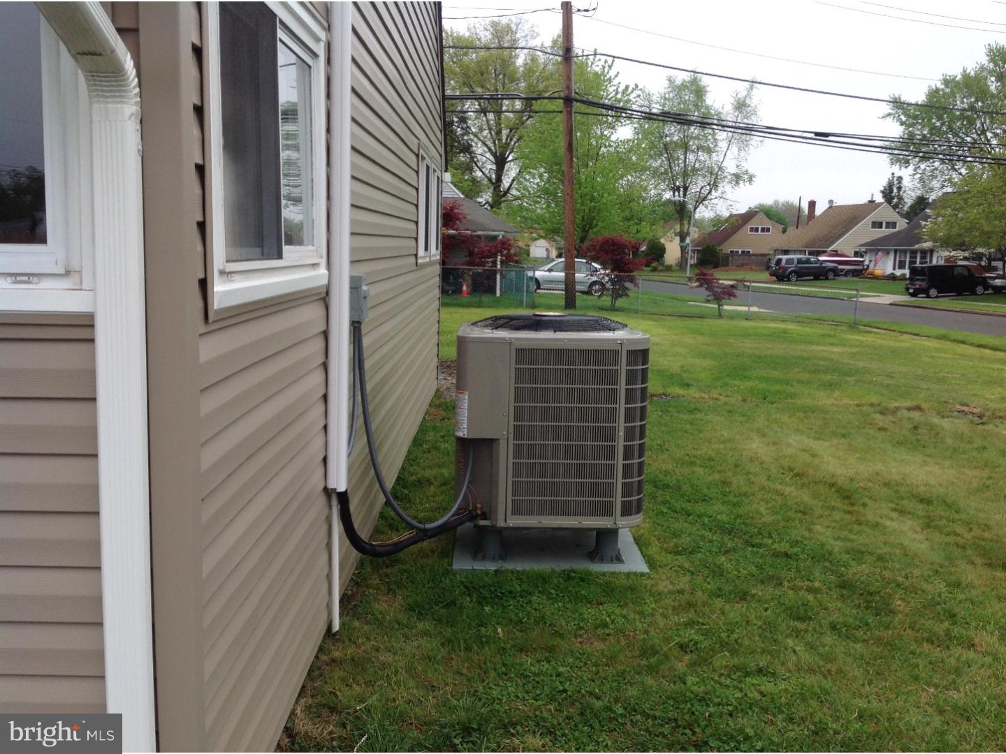 2 Hearth Road Levittown, PA 19056 - Photo 19 of 24 Gallery Image 19