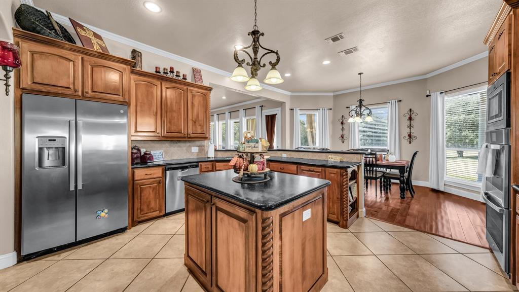 1144 A Boling Ranch North Road Azle, TX 76020 - Photo 9 of 40