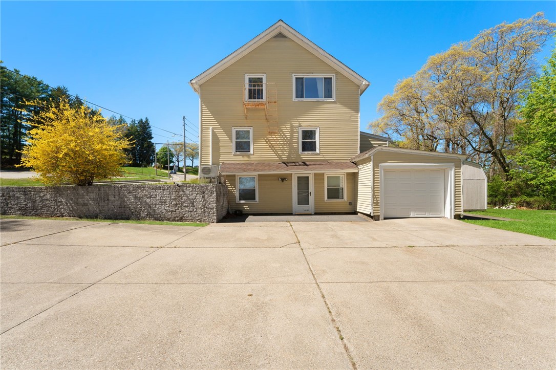 880 Logee Street Woonsocket, RI 02895 - Photo 3 of 42 Gallery Image 3