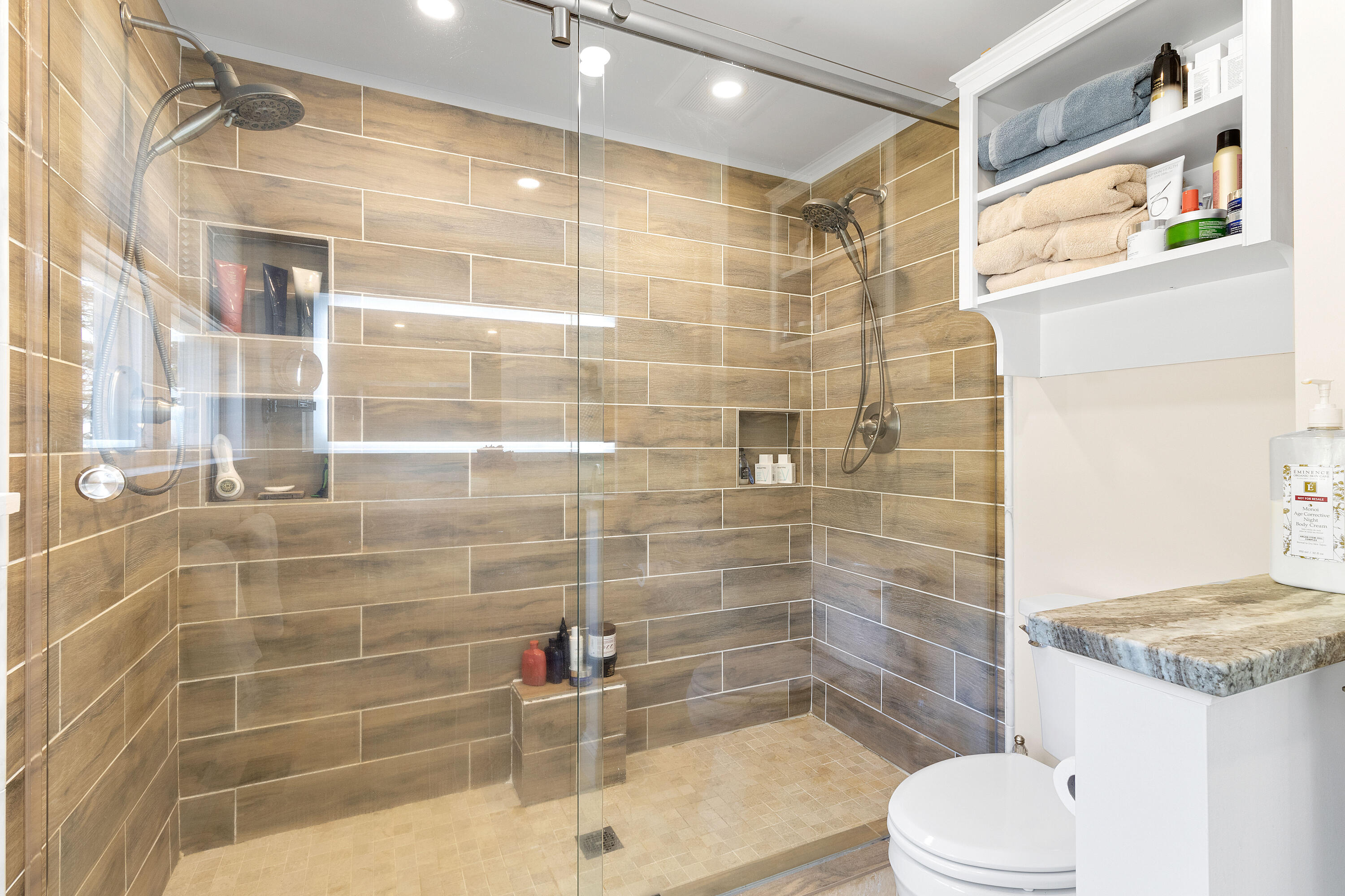 5 Littledog Path South Thomaston, ME 04858 - Photo 31 of 90 Second Floor Primary Bathroom