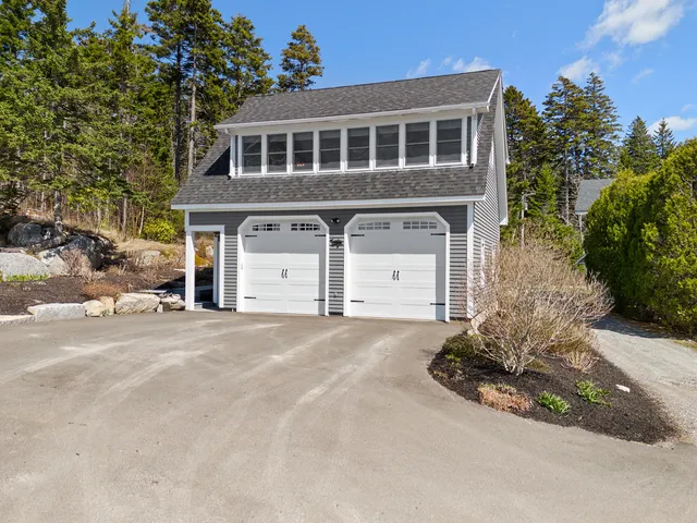 $1,995,000 | 5 Littledog Path, South Thomaston, ME 04858