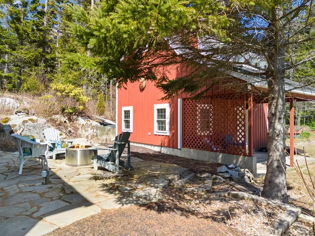 $1,995,000 | 5 Littledog Path, South Thomaston, ME 04858