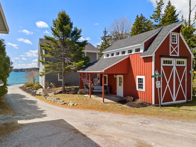 $1,995,000 | 5 Littledog Path, South Thomaston, ME 04858