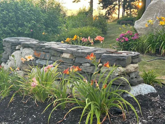 $1,995,000 | 5 Littledog Path, South Thomaston, ME 04858