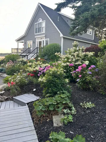 $1,995,000 | 5 Littledog Path, South Thomaston, ME 04858