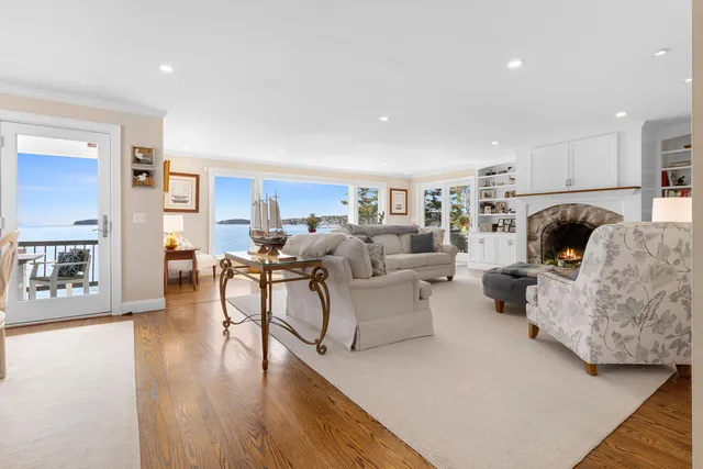 $1,995,000 | 5 Littledog Path, South Thomaston, ME 04858