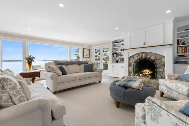 $1,995,000 | 5 Littledog Path, South Thomaston, ME 04858