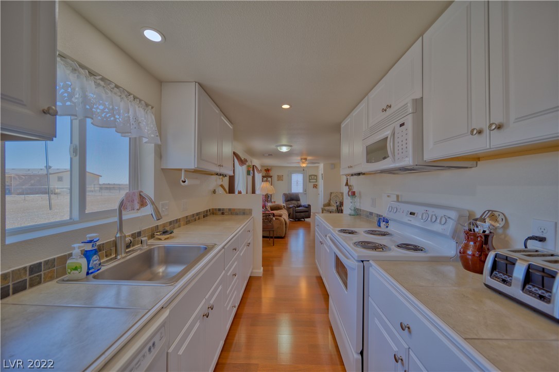 3230 Maple Road Pahrump, NV 89048 - Photo 19 of 50 Gallery Image 19
