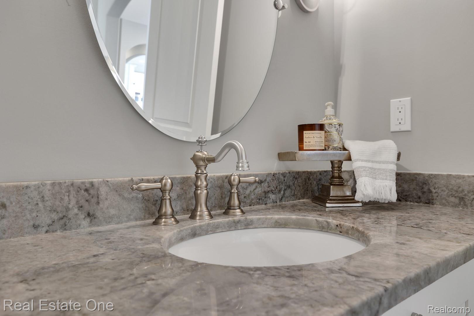 618 Robinson Drive Rochester, MI 48307 - Photo 9 of 47 AY2A1764.jpg