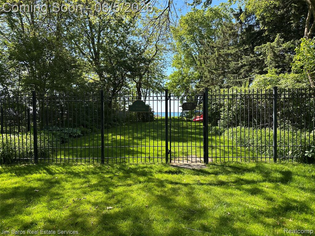 910 Edgemont Park Grosse Pointe, MI 48230 - Photo 51 of 56