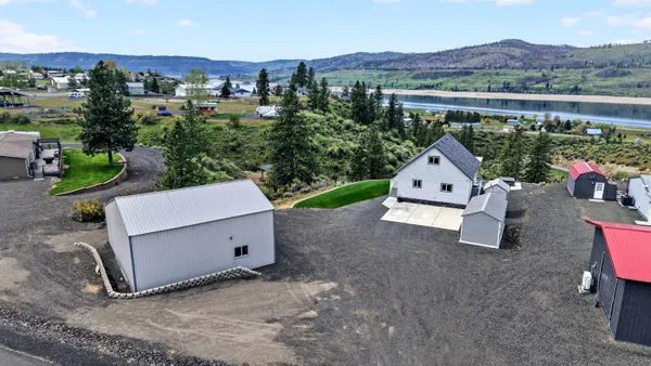$595,000 | 42325 Doe Drive North, Davenport, WA 99122