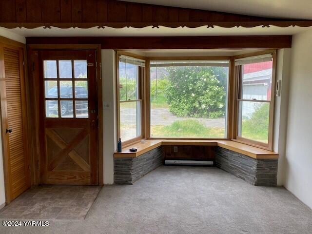 2451 Franklin Road Tieton, WA 98947 - Photo 3 of 15 a room with window