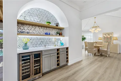 $1,275,000 | 4908 Taywater Dell, Sarasota, FL 34235