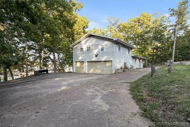 $399,900 | 802 Susan Road, Lake Ozark, MO 65049
