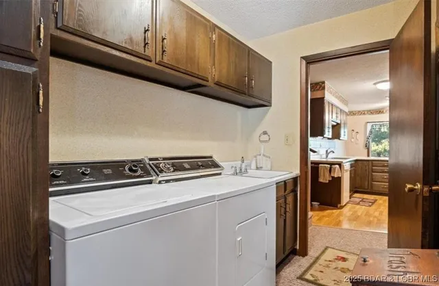 $399,900 | 802 Susan Road, Lake Ozark, MO 65049