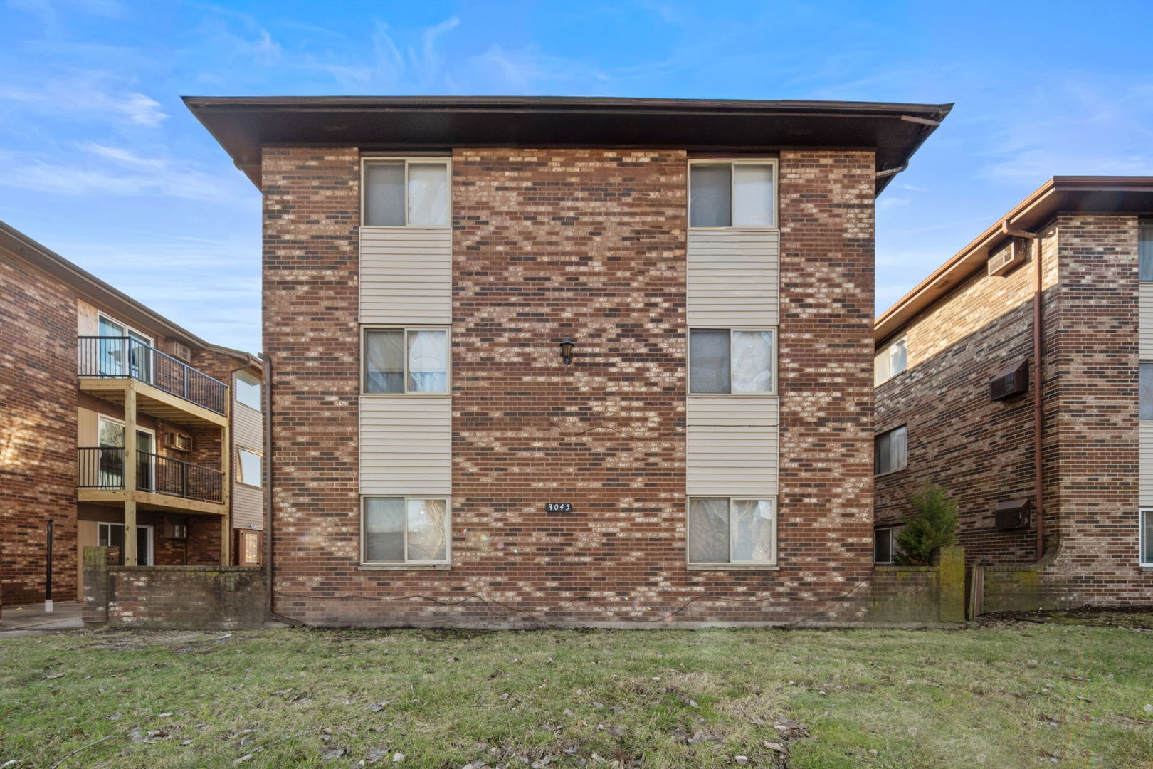 3069 Bernice Road Lansing, IL 60438 - Photo 2 of 25