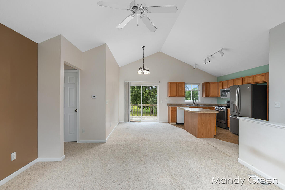 6048 Johnson Road Greenville, MI 48838 - Photo 5 of 21 IMG_1003