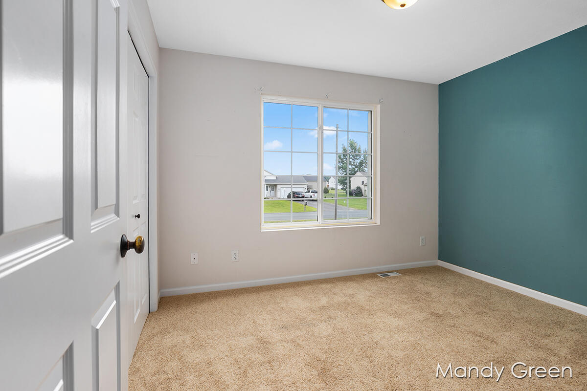 6048 Johnson Road Greenville, MI 48838 - Photo 10 of 21 IMG_1008
