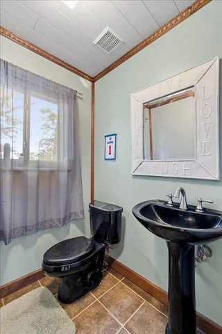 $250,000 | 8090 Rene Drive, White Lake, MI 48386