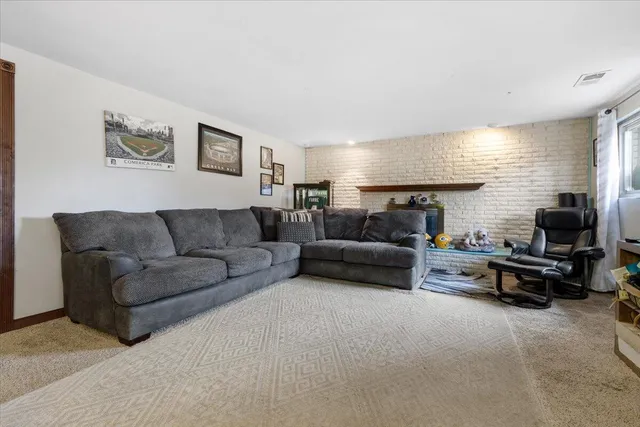 $250,000 | 8090 Rene Drive, White Lake, MI 48386