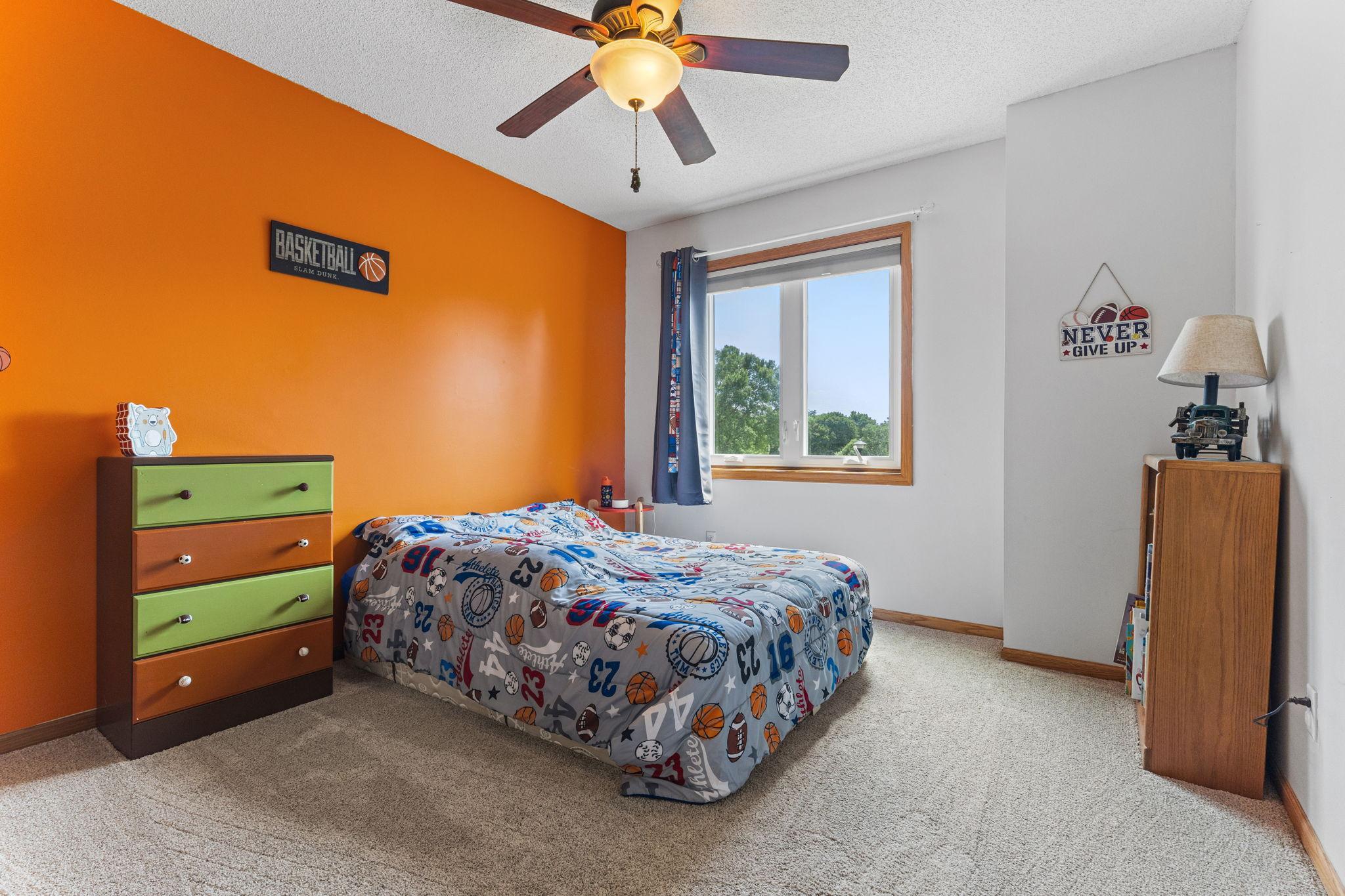 1132 Falls Circle Chaska, MN 55318 - Photo 17 of 32