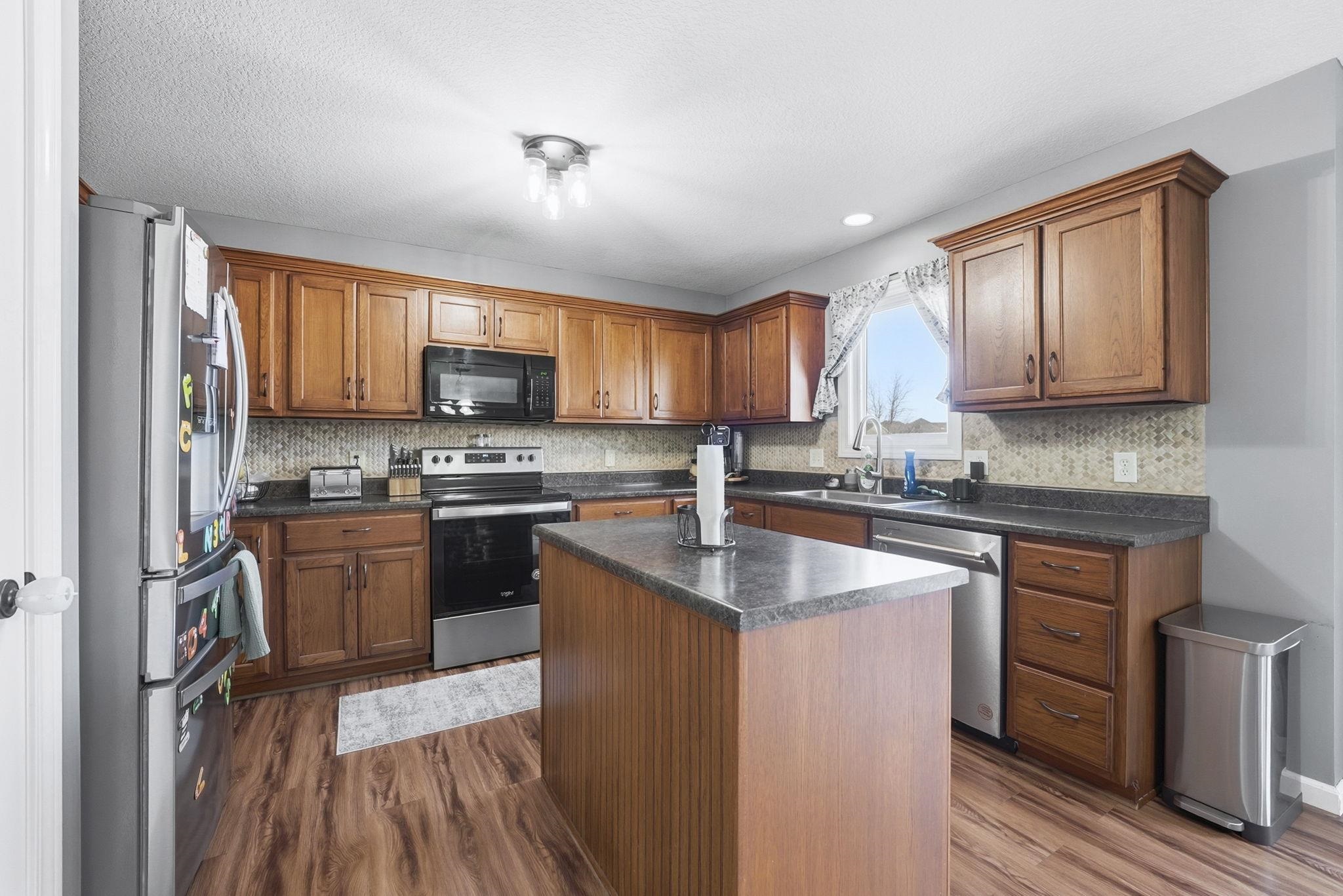 9516 Chapmans Boulevard Fort Wayne, IN 46835 - Photo 15 of 29